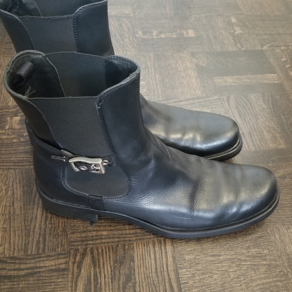 Prada Women Chelsea Boots - Picture 4 of 7